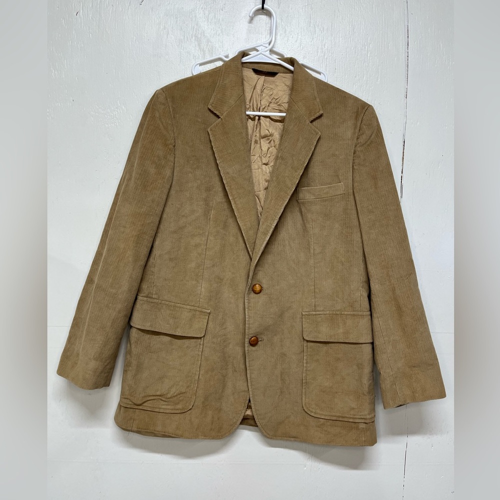 Haggar men’s Tan Corduroy suit blazer jacket with wooden button details size 42